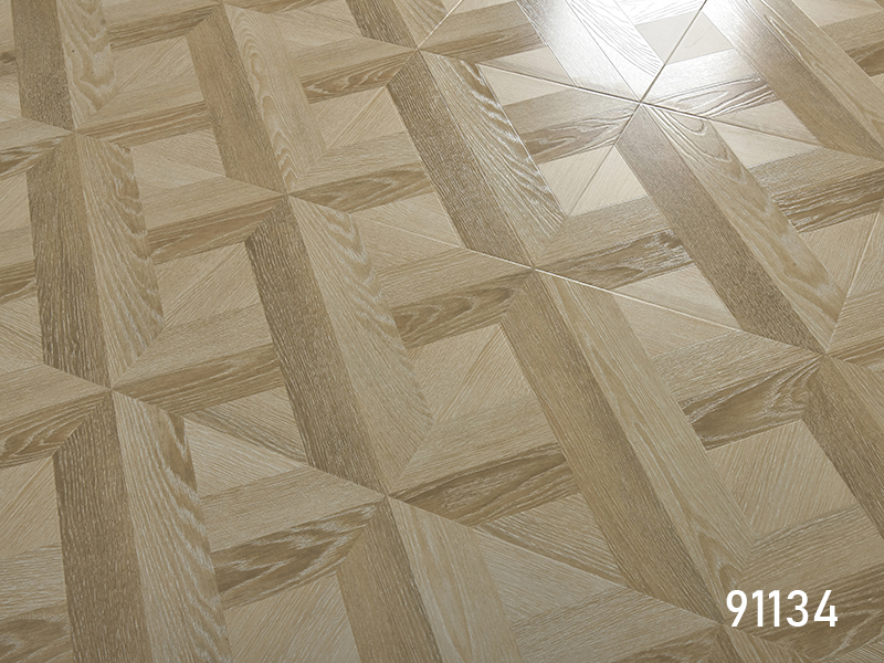 91134 Real wood laminate floor